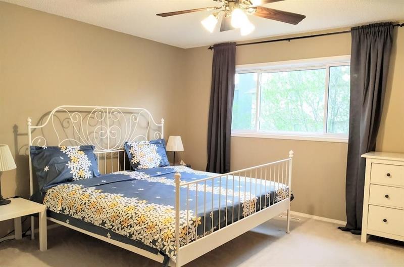 Brother Li Homestay Calgary Zewnętrze zdjęcie
