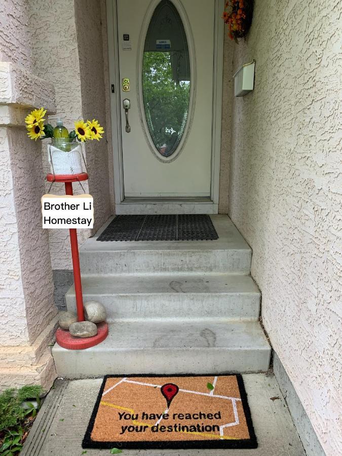 Brother Li Homestay Calgary Zewnętrze zdjęcie