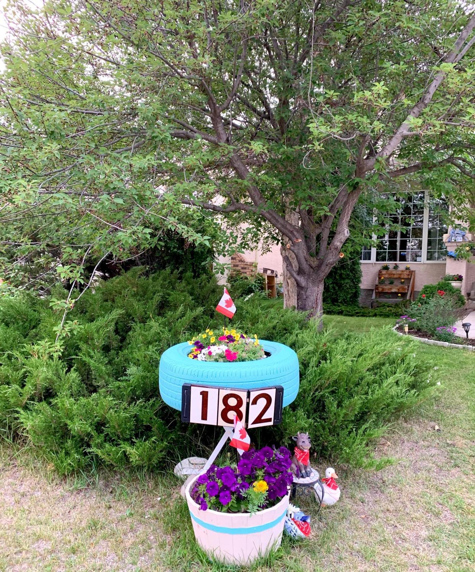 Brother Li Homestay Calgary Zewnętrze zdjęcie