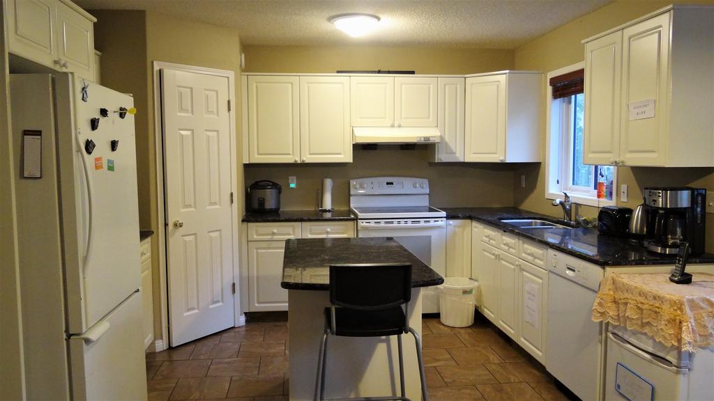 Brother Li Homestay Calgary Zewnętrze zdjęcie