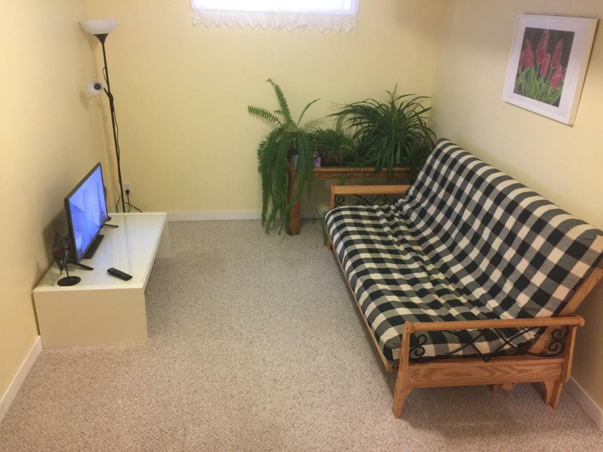 Brother Li Homestay Calgary Zewnętrze zdjęcie