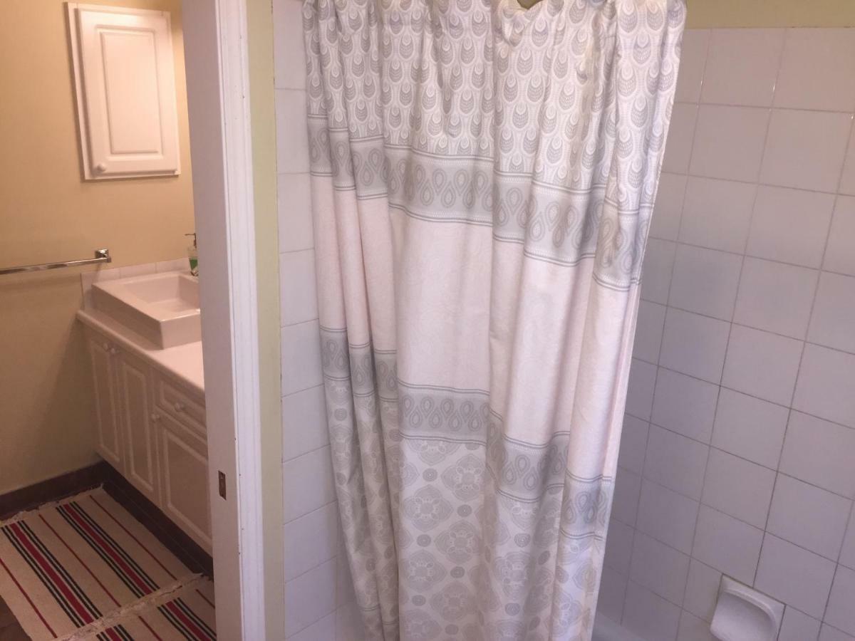 Brother Li Homestay Calgary Zewnętrze zdjęcie